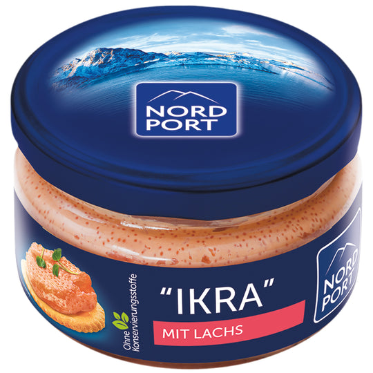 Tartinade à base dœufs de capelan et de hareng avec des morceaux de saumon.