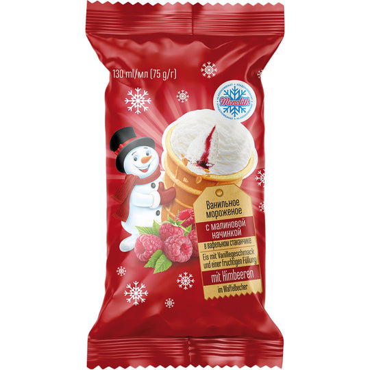 Glace au goût de vanille avec un remplissage fruité de framboises dans un gobelet gaufré